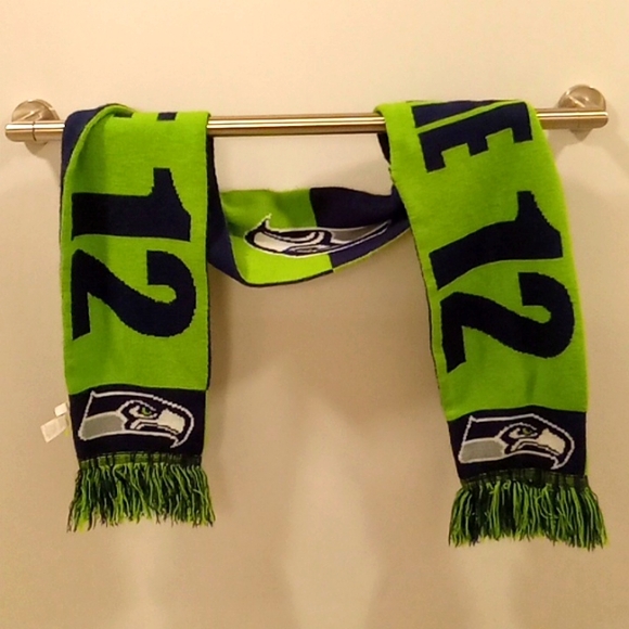 Seahawk scarf - Picture 2 of 4